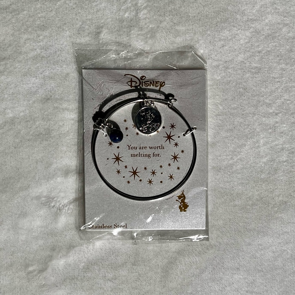 New Disney Silver Olaf Bracelet with Charms